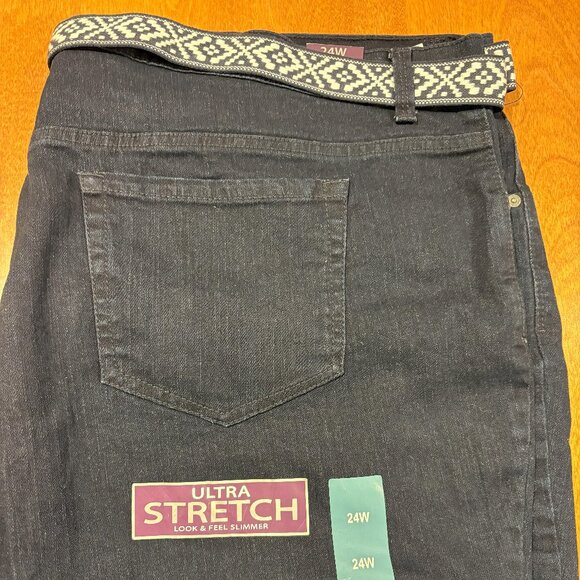 Gloria Vanderbilt Women's Classic Fit Mid-Rise Capris - Picture 4 of 6